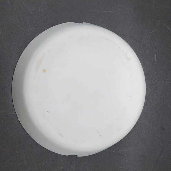 Retro Milk Glass Ashtray Red & White Poppy Floral 4.5" Diameter 1" High - Picture 9 of 9